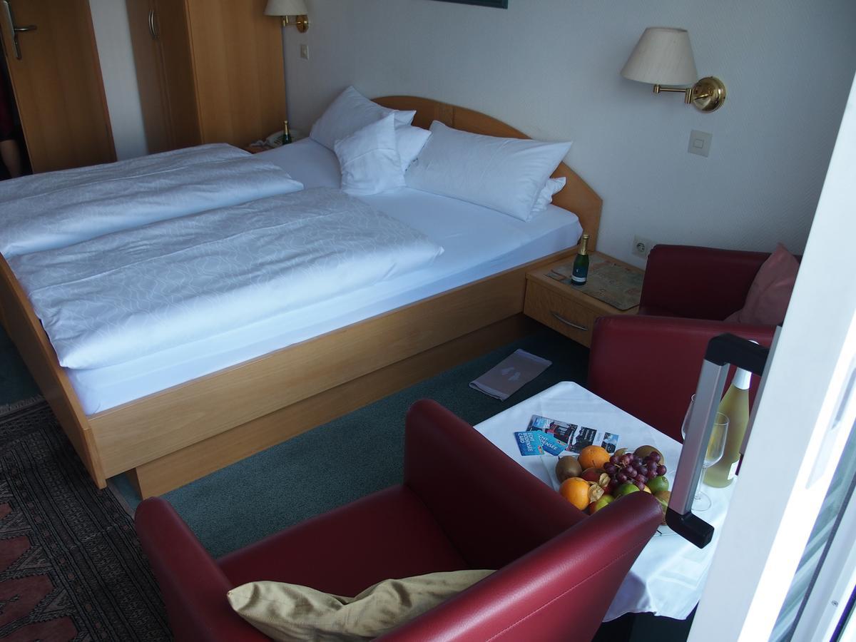 Hotel Pension Cafe Hasler Bodman-Ludwigshafen Kültér fotó